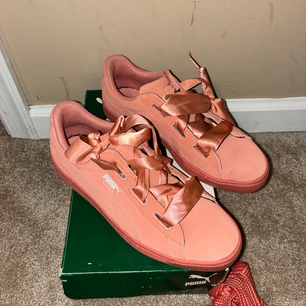Puma Coral Sneakers with Ribbon Laces